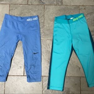 2 Nike Pro Leggings